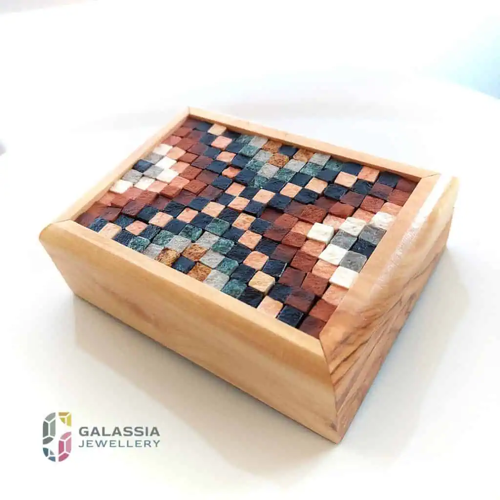 Valentine’s day gift guide: top 5 unique gifts for her 2 1000031448 micro mosaic jewelery