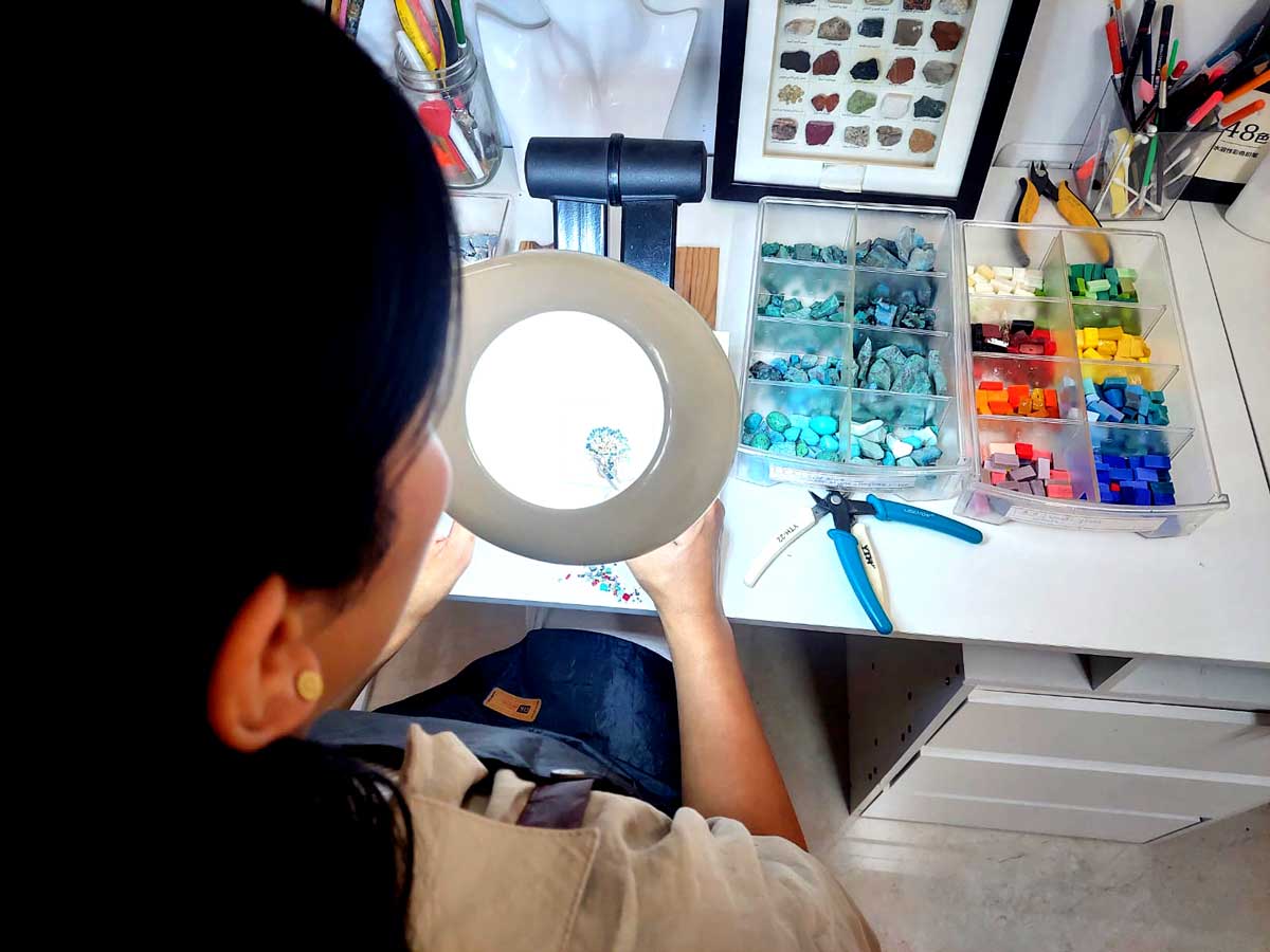 Thilriyat-founder-of-galassia-micro-mosaic Thilriyat founder of galassia micro mosaic micro mosaic jewelery